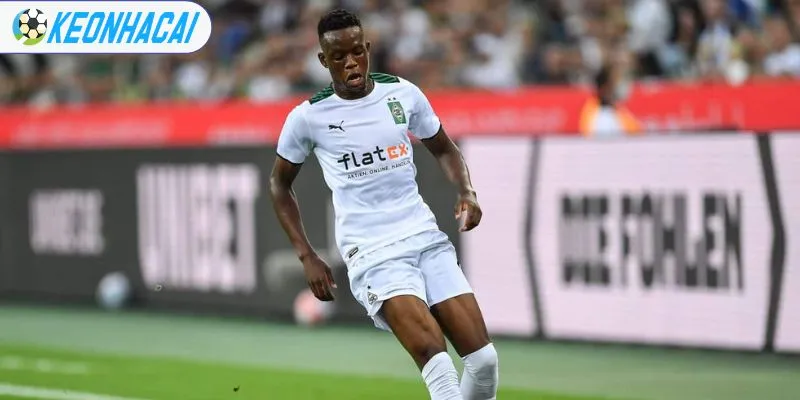 Denis Zakaria có thể thay thế cho Luca Jaquez